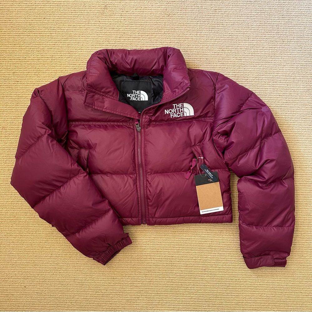 The North Face Women's Plum Cropped Puffer Jacket - Picture 4 of 7